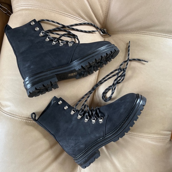 Jenni Kayne Oiled Leather Mountain Boot in Black - Picture 4 of 6